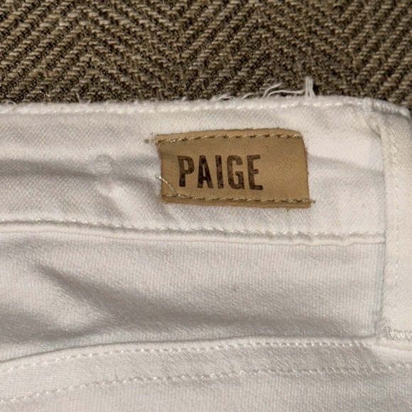 PAIGE WMN’s Dice White VERDUGO Crop Destructed Bottoms Size 26 - Picture 13 of 16